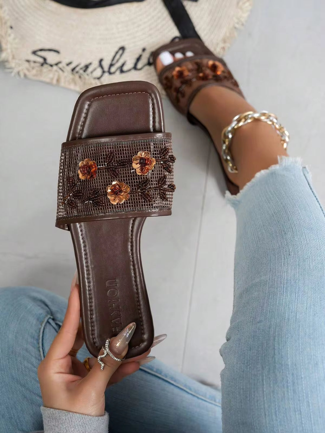 Women's Fashion Square Toe Handmade Beaded Floral Decor Flat Sandals, Mesh Breathable, Comfortable, Lightweight, Non-Slip Outdoor Slippers, Suitable For Outdoor Travel, Hiking, Leisure, Coffee Brown